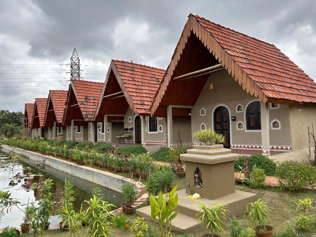 Arshinagar Shilpogram Hotel Kolkata Exterior photo